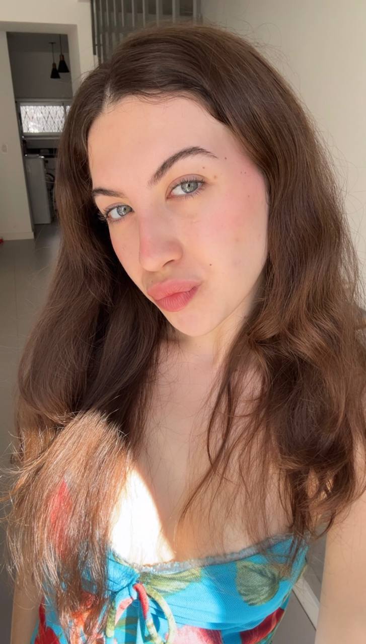 Nude girl Amber in Latakia