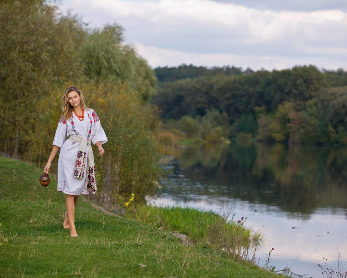 Nude girl Slavic women in Latakia